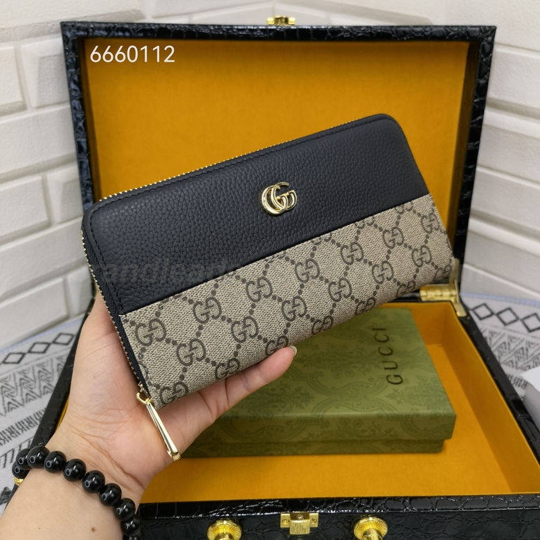 Gucci Wallets 87